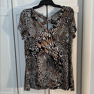 Fave Animal Print V-Neck Cap Sleeves Blouse EUC